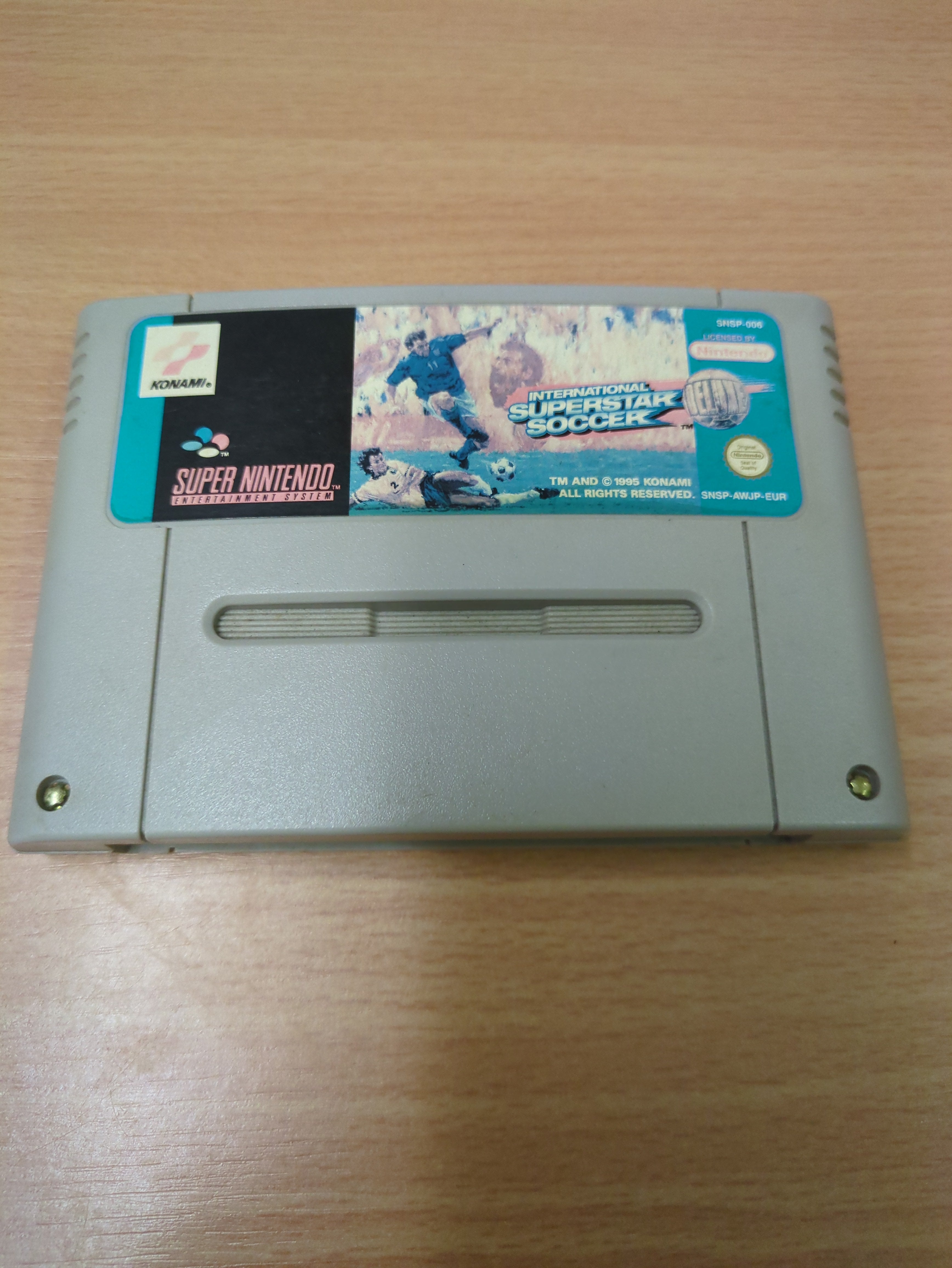 International Superstar Soccer Deluxe Super Nintendo SNES game Cart Only International Superstar Soccer Deluxe Super Nintendo SNES game Cart Only